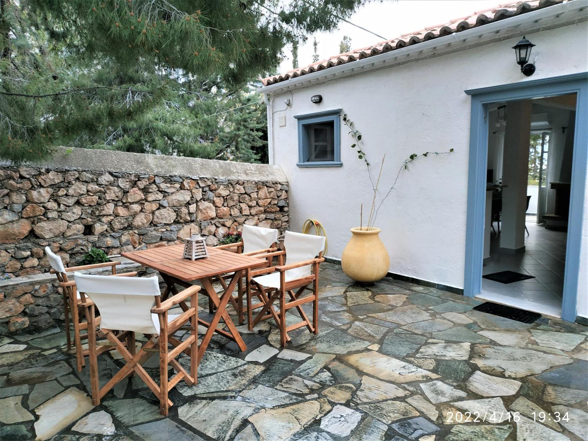 Pine Trees And Sea View Houses In Hydra - Daphne, Chloe, Myrto, Eleni Rom bilde