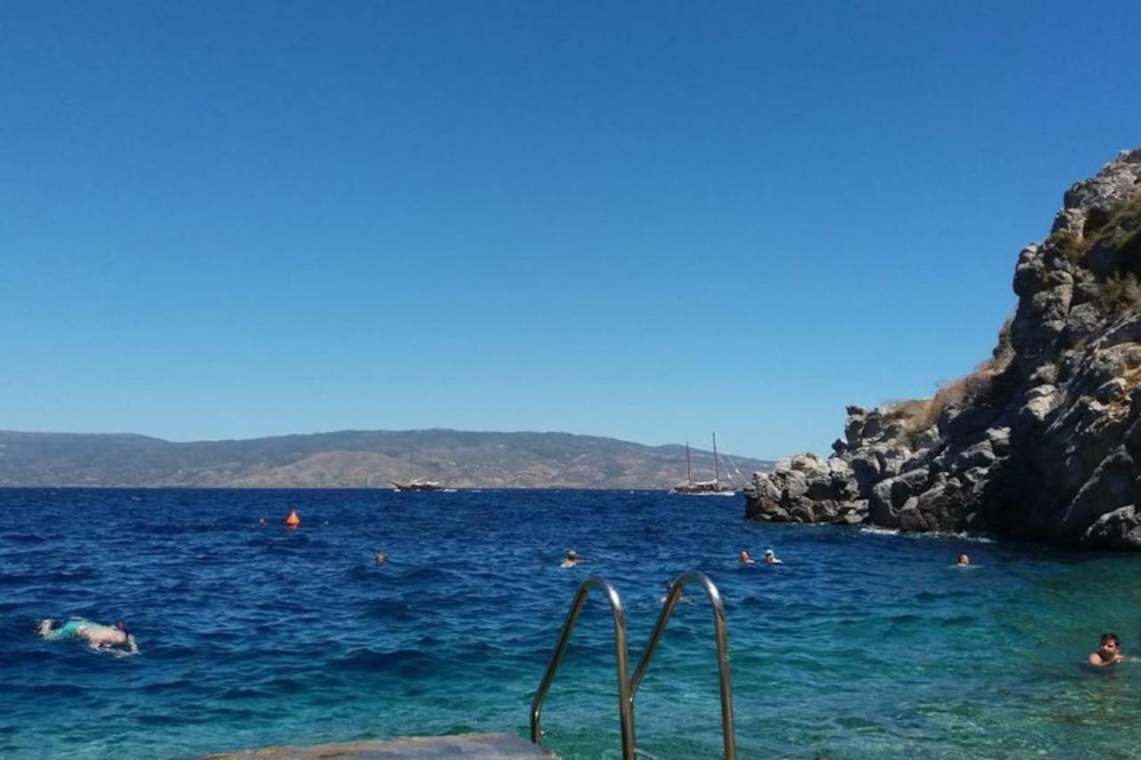 Pine Trees And Sea View Houses In Hydra - Daphne, Chloe, Myrto, Eleni Eksteriør bilde